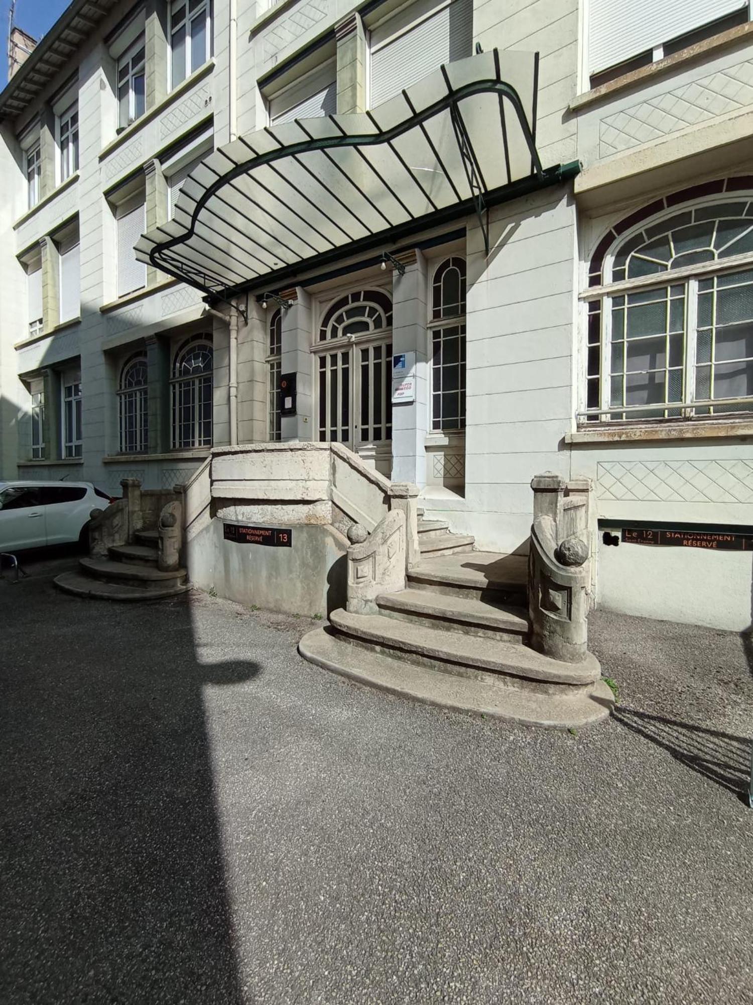 Apartmán Le 12 Wifi Cosy Parking Gratuit Saint-Etienne  Exteriér fotografie