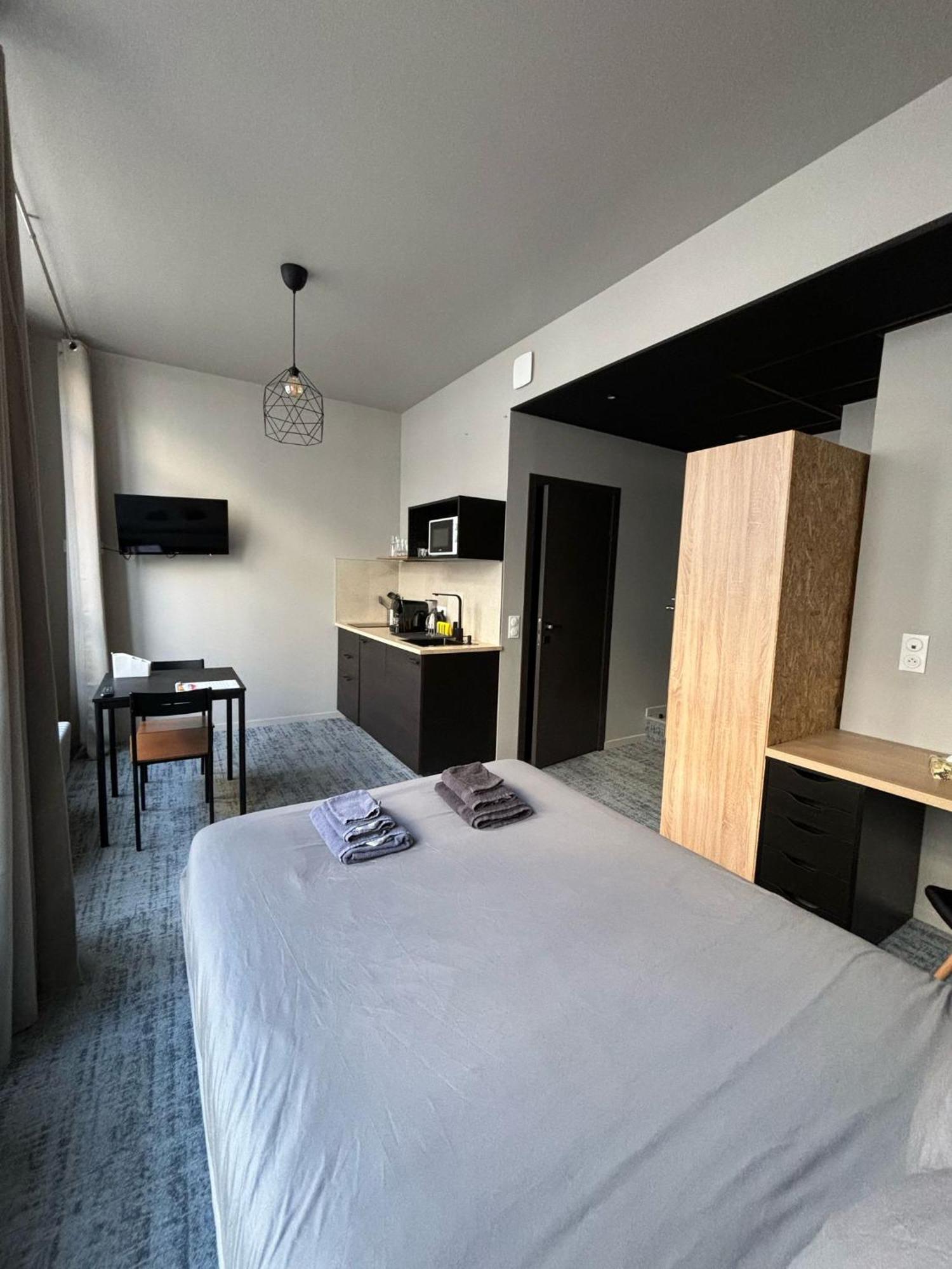Apartmán Le 12 Wifi Cosy Parking Gratuit Saint-Etienne  Exteriér fotografie