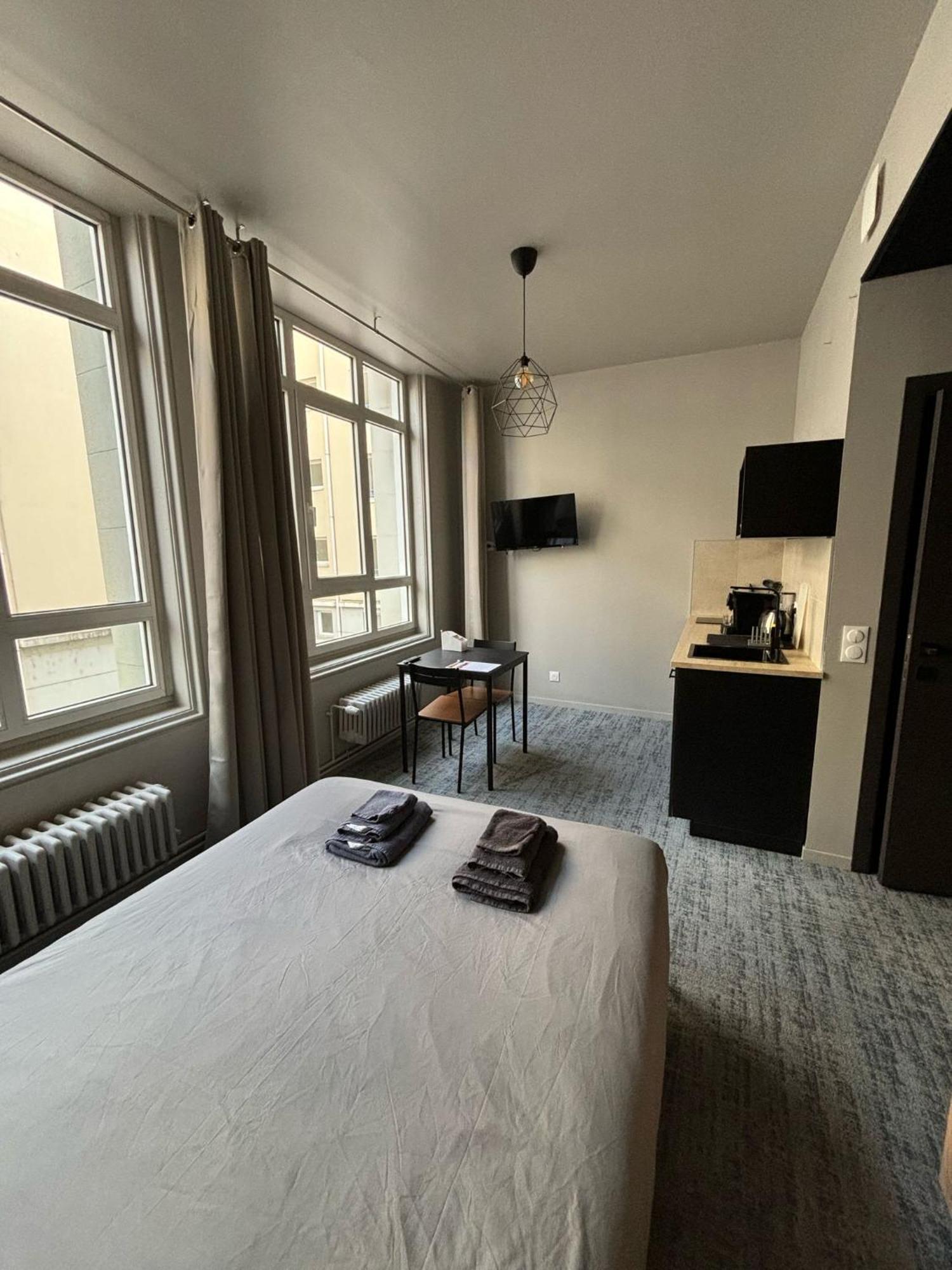 Apartmán Le 12 Wifi Cosy Parking Gratuit Saint-Etienne  Exteriér fotografie