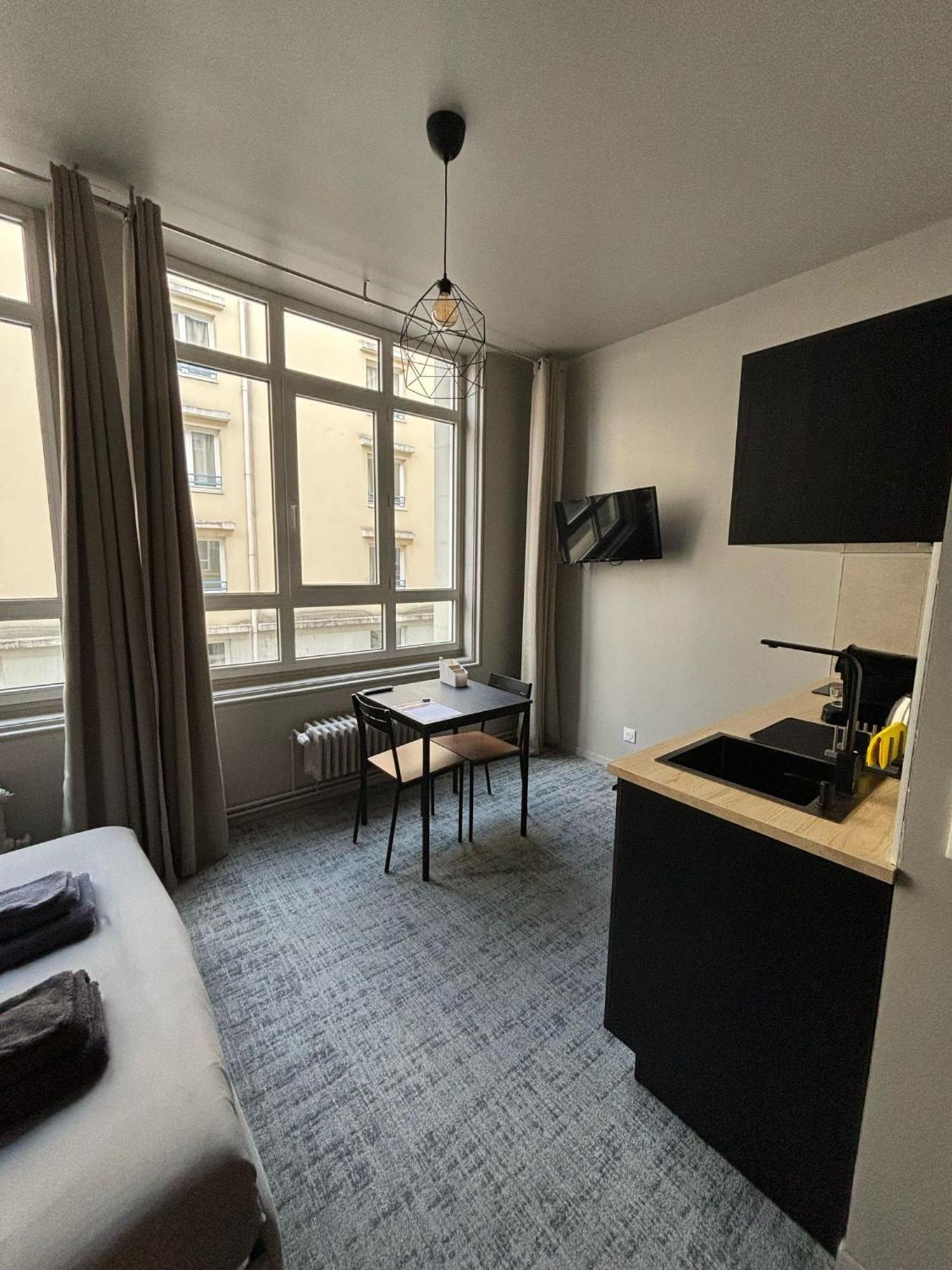 Apartmán Le 12 Wifi Cosy Parking Gratuit Saint-Etienne  Exteriér fotografie